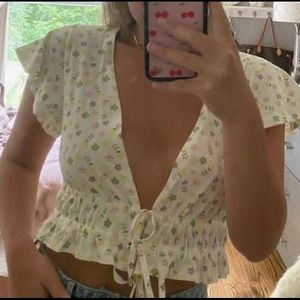 Princess Polly tie top with flowers